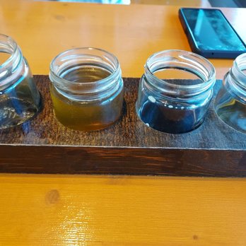 Galveston Island Brewing - Beer flight - Breweries Near Me - Galveston, Texas Galveston Island Brewing - Beer flight - Breweries Near Me - Galveston, Texas