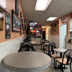 The Philadelphian - Cafe seating