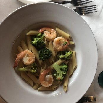 Cafe Milano - Shrimp and broccoli with penne - Italian Near Me - San Diego, California Cafe Milano - Shrimp and broccoli with penne - Italian Near Me - San Diego, California