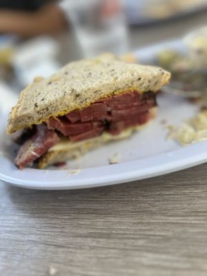 Daughter’s Deli by null