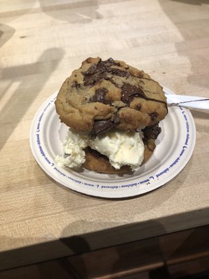 Insomnia Cookies 10 S 7th St Indiana Pa Bakeries Mapquest