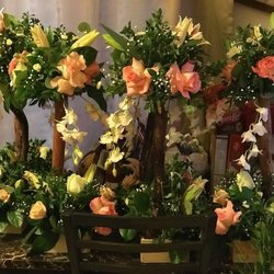Flower Designs  By Mayra - Wedding centerpieces