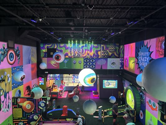 Ripley's Crazy Golf by null