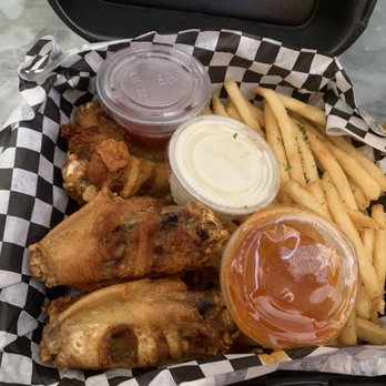 Zero Degrees - Hot wings with fries (baked wings with sauce on the side) - Bubble Tea Near Me - Las Vegas, Nevada Zero Degrees - Hot wings with fries (baked wings with sauce on the side) - Bubble Tea Near Me - Las Vegas, Nevada