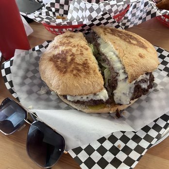 RD's Burgers - THE JUGGERNAUT!!! - Burgers Near Me - Cibolo, Texas RD's Burgers - THE JUGGERNAUT!!! - Burgers Near Me - Cibolo, Texas