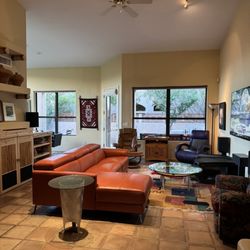 NW Tucson Cleaning Service - Front entryway