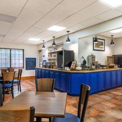 Best Western Dinosaur Valley Inn & Suites - Breakfast Area