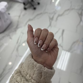 Gems Nails & Spa - Nail Salons Near Me - Orange, California