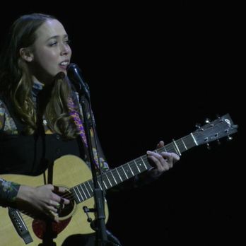 Louisville Orchestra - Singer-songwriter Sarah Jarosz - Performing Arts Near Me - Louisville, Kentucky