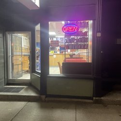 George's Pizza - So as you see I go to the front of the store to order my food and it says open and I go in this and they tell me they will not serve me