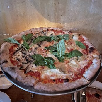 Lucali - Mushroom and Artichoke Hearts pizza - Pizza Near Me - Brooklyn, New York
