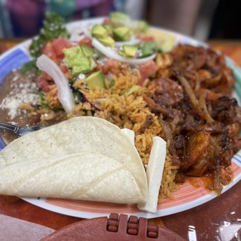 El Primo Produce - Camarones - Mexican Near Me - Norristown, Pennsylvania El Primo Produce - Camarones - Mexican Near Me - Norristown, Pennsylvania