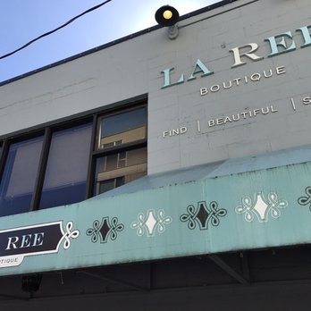 La Ree Boutique - Sign of store - Women's Clothing Near Me - Bellevue, Washington