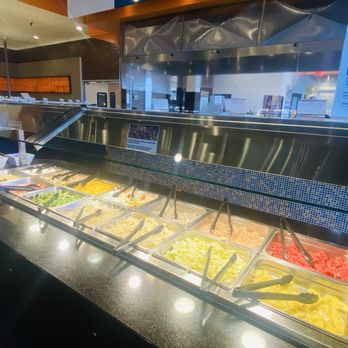 Mandarin Buffet & Grill - Salad Bar - Buffets Near Me - Redmond, Washington
