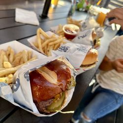 Ounces Taproom & Beer Garden - Burb's Burgers now serving Smash burgers and fries at Ounces.