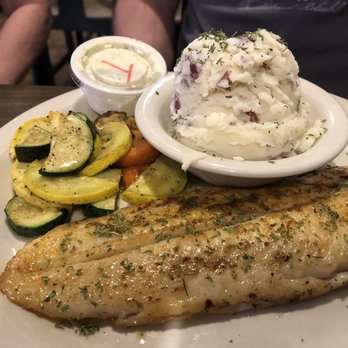 Dock 633 - Grilled Mahi - Bars Near Me - Lake Placid, Florida