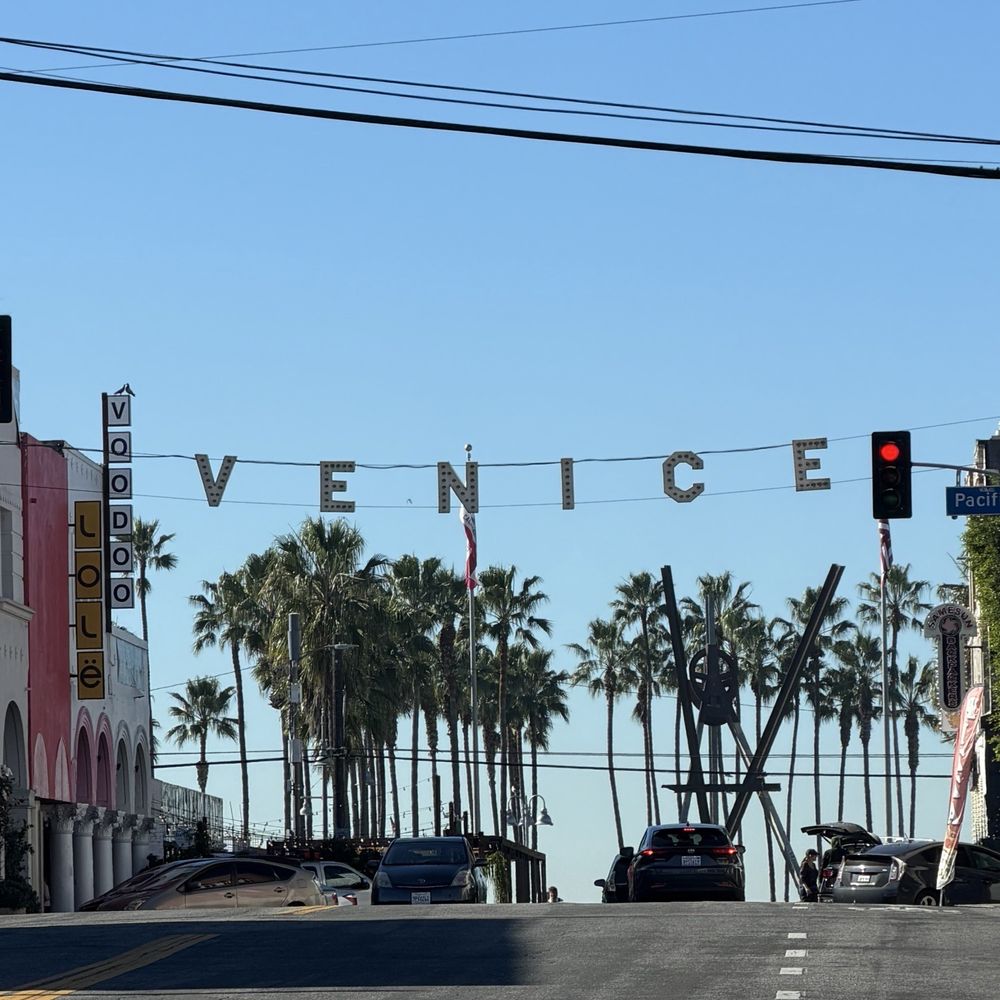 The KINN - Shared Office Spaces Near Me - Venice, California The KINN - Shared Office Spaces Near Me - Venice, California