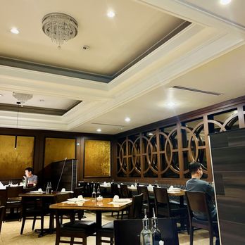 Shin Beijing - Inside - Chinese Near Me - Los Angeles, California Shin Beijing - Inside - Chinese Near Me - Los Angeles, California