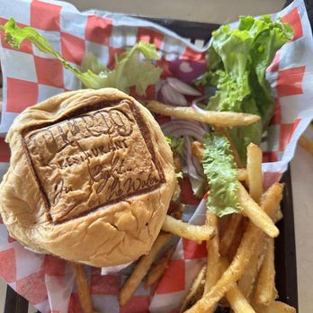 Pier 99 - Beach Bun Burger - Seafood Near Me - Corpus Christi, Texas