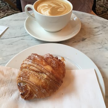 Dineen Coffee - Best vanilla latte I've ever had. Anywhere. In the world. - Coffee & Tea Near Me - Toronto, Ontario