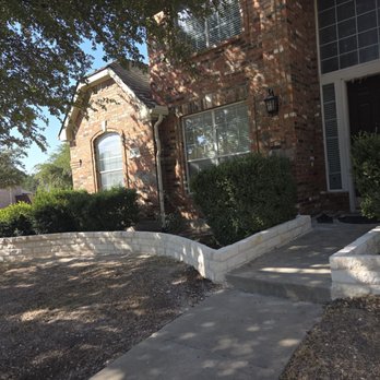 Berrum Landscape - Stone borde - Masonry/Concrete Near Me - Garland, Texas Berrum Landscape - Stone borde - Masonry/Concrete Near Me - Garland, Texas