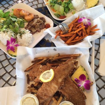 Barefoot Beach Cafe - Top half: Dinner rice plates with shrimp and steak // Bottom: Fish & chips - Breakfast & Brunch Near Me - Honolulu, Hawaii Barefoot Beach Cafe - Top half: Dinner rice plates with shrimp and steak // Bottom: Fish & chips - Breakfast & Brunch Near Me - Honolulu, Hawaii