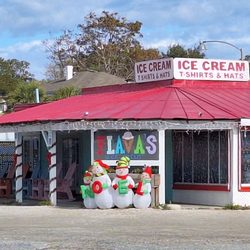 Flava's Ice Cream Shop - Christmas decorations.