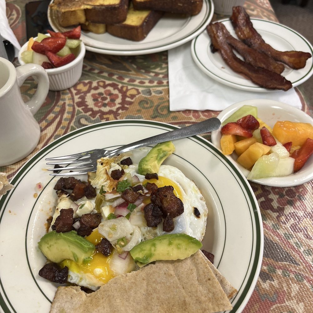 Breakfast Club - Breakfast & Brunch Near Me - Madison Heights, Michigan