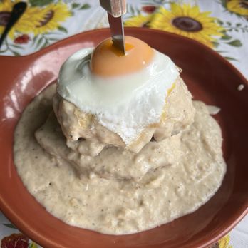 Cascade Biscuit Kitchen - Lucky Clucker -- bland - Breakfast & Brunch Near Me - Springfield, Oregon