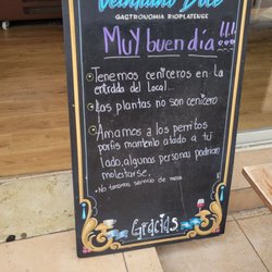 Veintiuno Doce 2112 - Shop sign