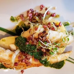 Landgasthof Tenne - Zanderfilet mit Speck und Zwiebeln.