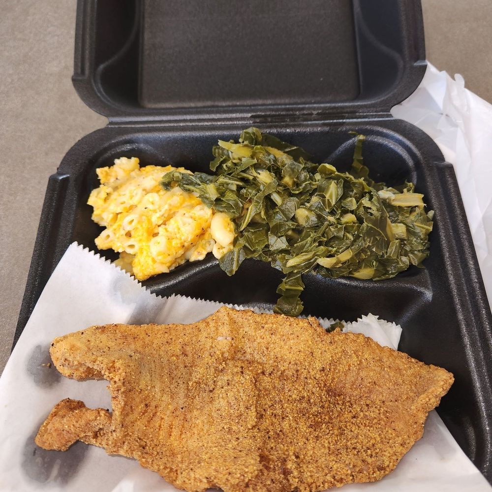 Catfish plate with Mac and cheese and collard greens