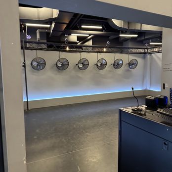 Sandbox VR - Fans and lots of room to knock around - Virtual Reality Centers Near Me - Roseville, Minnesota Sandbox VR - Fans and lots of room to knock around - Virtual Reality Centers Near Me - Roseville, Minnesota