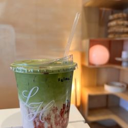 Light Heart Coffee - Strawberry matcha