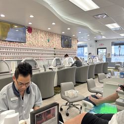 Tip & Toes Nail Spa