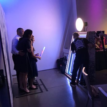 Magical Mirror Photo Booth - Photo Booth Rentals Near Me Magical Mirror Photo Booth - Photo Booth Rentals Near Me