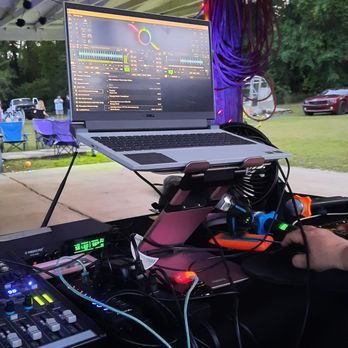 SpitFire Entertainment - Baker Florida DJ set up - DJs Near Me SpitFire Entertainment - Baker Florida DJ set up - DJs Near Me