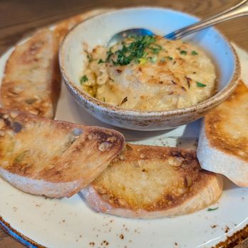 Horatio's - Crab and artichoke dip with baguette - Seafood Near Me - San Leandro, California