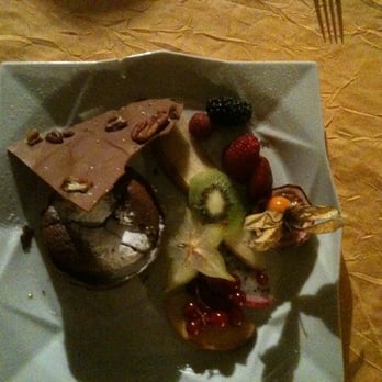 Le Savoie - Dessert - their famous chocolate dish. - Restaurants Near Me - Margaux, 33 Le Savoie - Dessert - their famous chocolate dish. - Restaurants Near Me - Margaux, 33