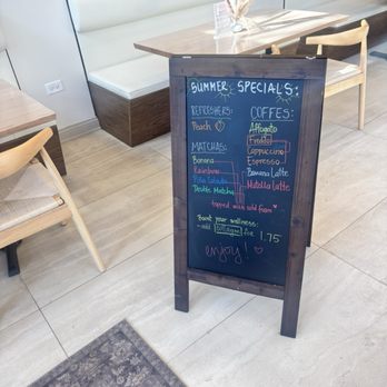Moka & Co - Coffee & Tea Near Me - Chicago, Illinois