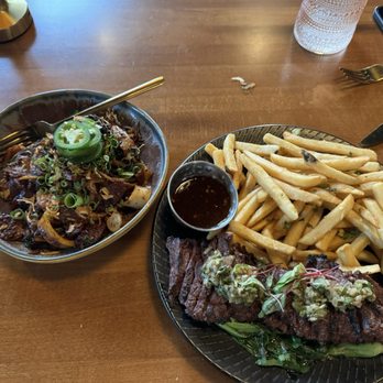 Straits - Honolulu - Wok fried rice noodles and lemongrass beef - Asian Fusion Near Me - Honolulu, Hawaii