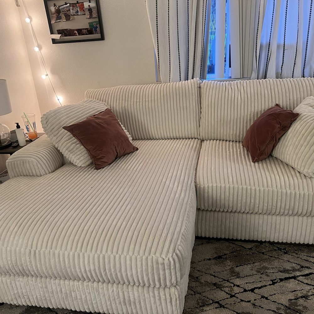 Furniture Plus - Furniture Stores Near Me - Portland, Oregon