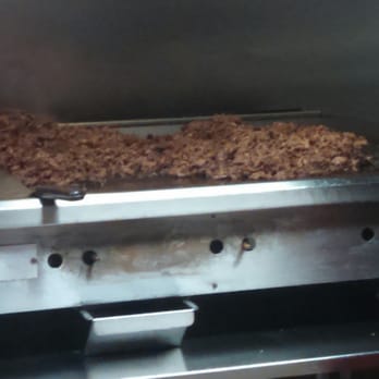 El Faro - Steak on the flat top waiting on you! - Mexican Near Me - Summit, Illinois