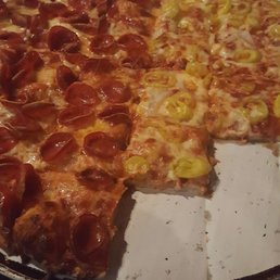 Clearly no pepperoni,bell pepper,bacon on the banana pepper half... which the lady who ordered the pizza doesn't even like to smell Clearly no pepperoni,bell pepper,bacon on the banana pepper half... which the lady who ordered the pizza doesn't even like to smell