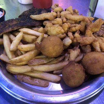 Bubba's Fish Shack - Captain's Platter - Seafood Near Me - Surfside Beach, South Carolina