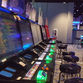 Round 1 Bowling Amusement 16 Photos 24 Reviews 50 Holyoke St Holyoke Ma Yelp