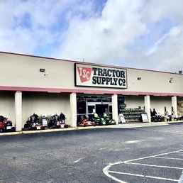 Exterior photo of Tractor Supply - Andalusia, Alabama Exterior photo of Tractor Supply - Andalusia, Alabama