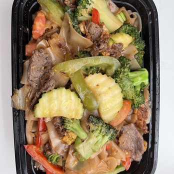 Tarntip Thai Cuisine - 83. Siam Noodles with extra noodles and broccoli - Thai Near Me - Corvallis, Oregon Tarntip Thai Cuisine - 83. Siam Noodles with extra noodles and broccoli - Thai Near Me - Corvallis, Oregon