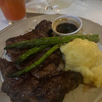 Rib Room - 16 oz Ribeye - New American Near Me - New Orleans, Louisiana Rib Room - 16 oz Ribeye - New American Near Me - New Orleans, Louisiana