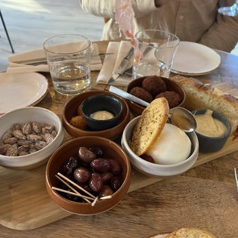 Bistronoom - Borrelplank. - Modern European Near Me - Woerden, Utah